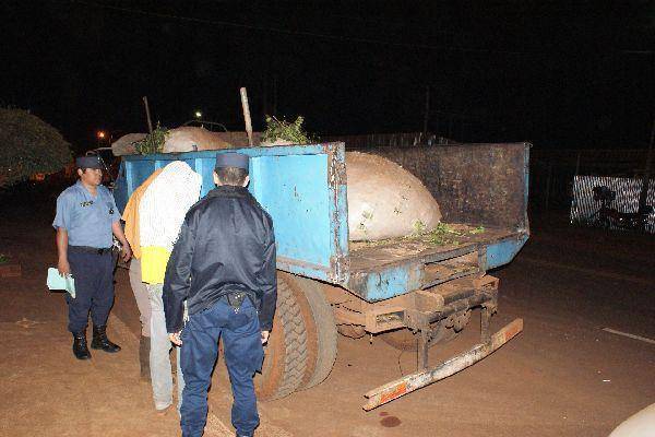 Dos detenidos por robar 400 kilos de yerba mate en Oberá