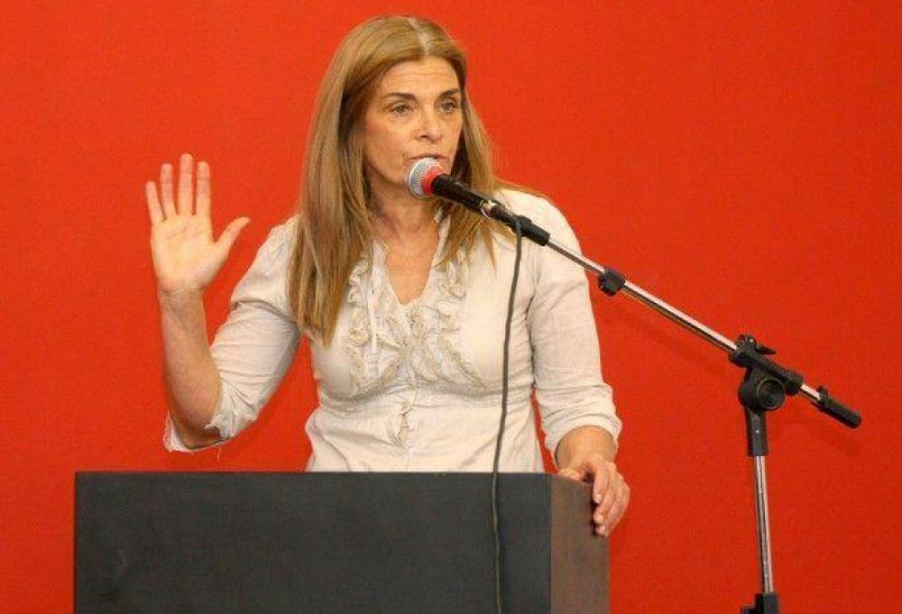 Montero pide detalles de la propuesta que le hace el Gobierno a Repsol
