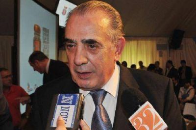 Para el Gabinete sciolista no es imprescindible: el paso en falso de Eduardo Cama�o