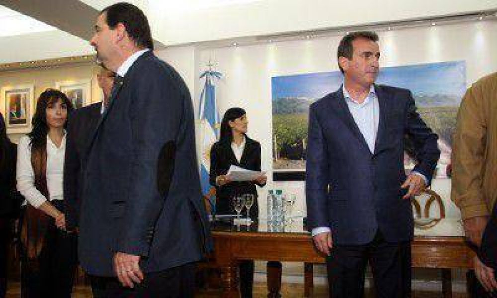 Ciurca insisti� en sacar la reelecci�n para poder reformar la Constituci�n