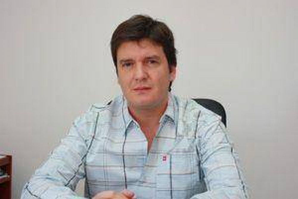 Catalogan de est�pidas cr�ticas al compre minero