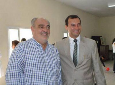 "El enripiado del acceso estar� listo en 3 meses"