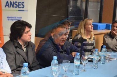 D�El�a: �Tierra del Fuego es el paradigma de lo que debiera ser todo el pa�s�