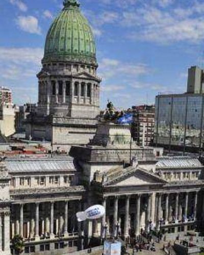 Congreso con agenda completa