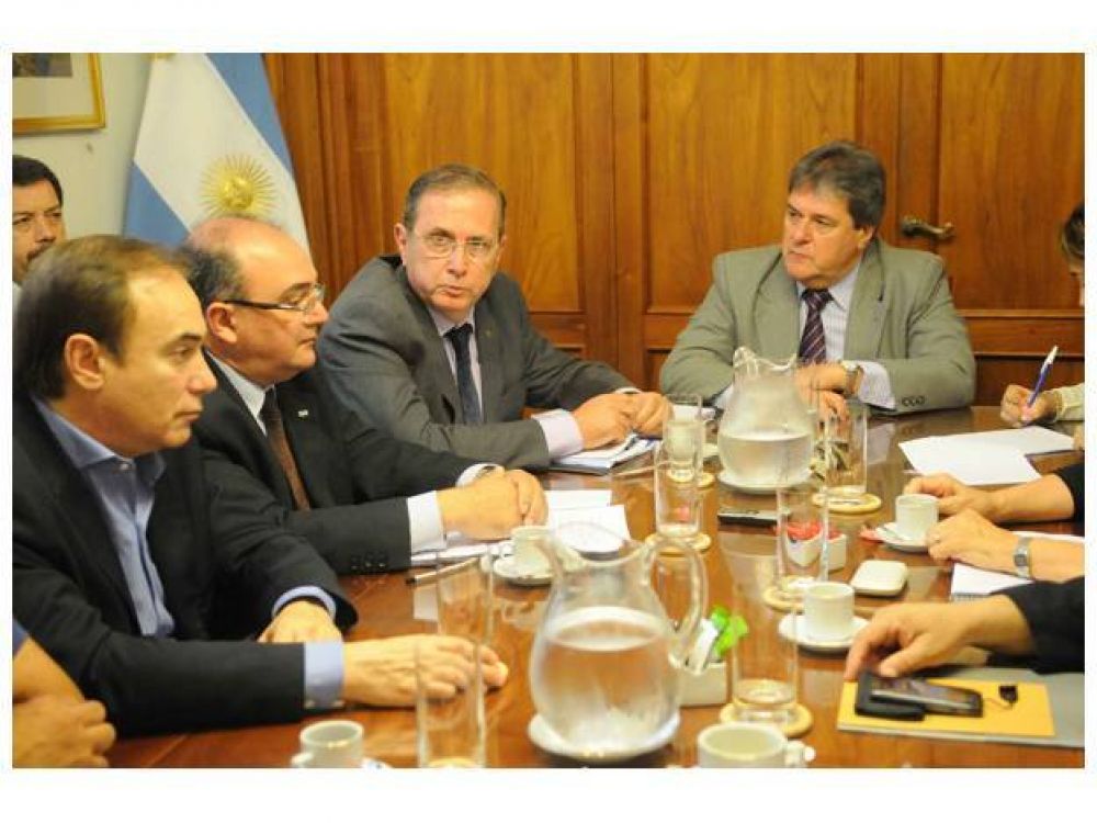 Diputados se comprometi� a controlar la obra en la ruta N� 1