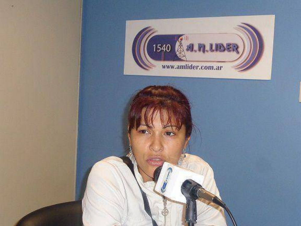 Elizabeth Aguirre: �La gente empez� a soltarle la mano a Gustavo Posse�