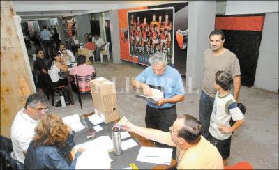 Son seis, �habr� m�s o alguno al fin se bajar�?