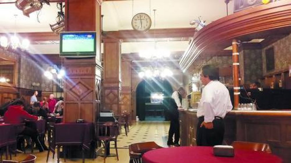 Cierran el bar Los 36 Billares para convertirlo en una pizzer�a