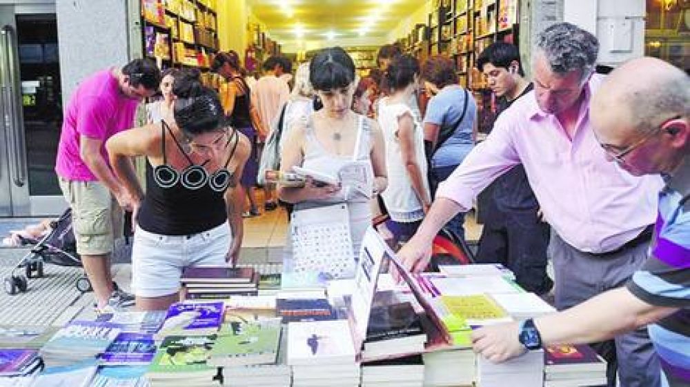 Llega otra Noche de Librer�as y los lectores ganan la calle