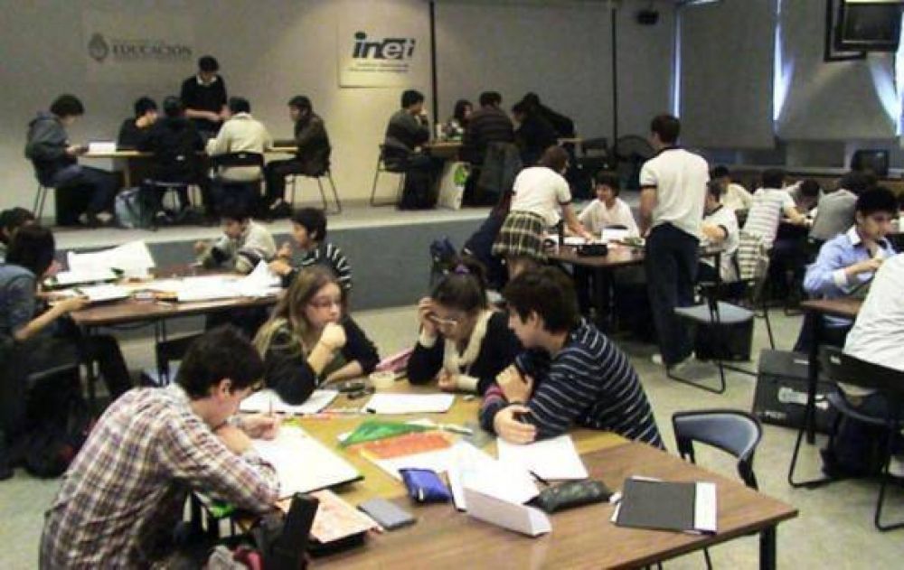 Alumnos misioneros participan de las Olimp�adas de Construcciones