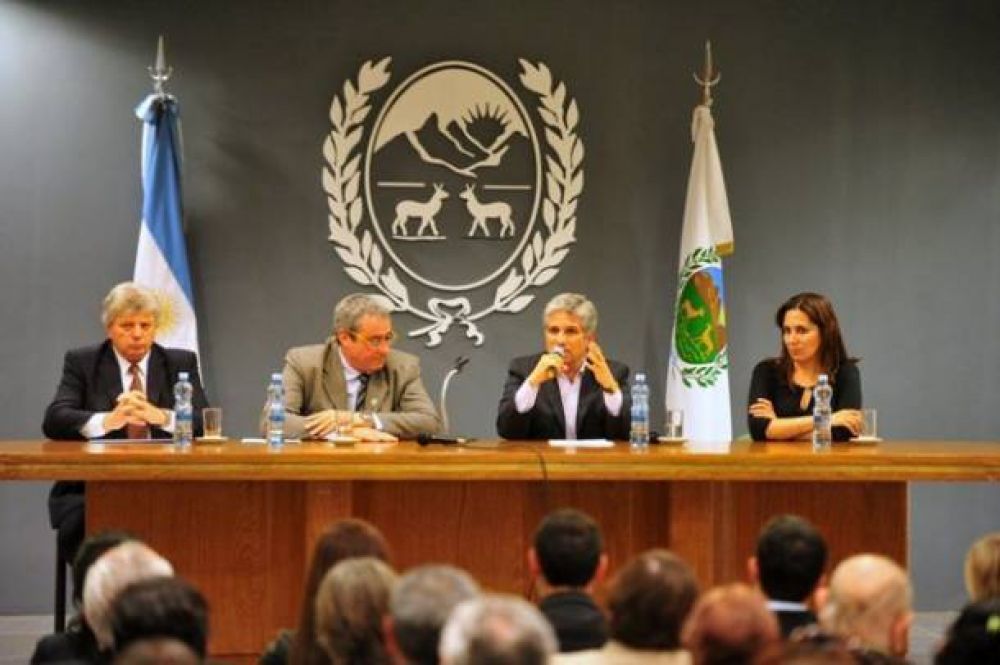 Incorporan a empresas privadas a treinta y cinco trabajadores del Plan de Inclusi�n