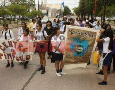 Marchan para luchar contra las adicciones