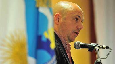 �El que vende es narcotraficante y hay que combatirlo�, desafi� Sastre