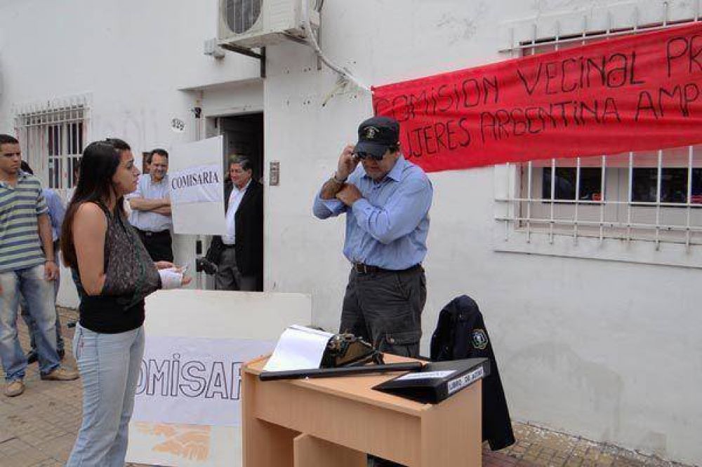 Vecinos Autoconvocados indignados con Derechos Humanos y los diputados oficialistas