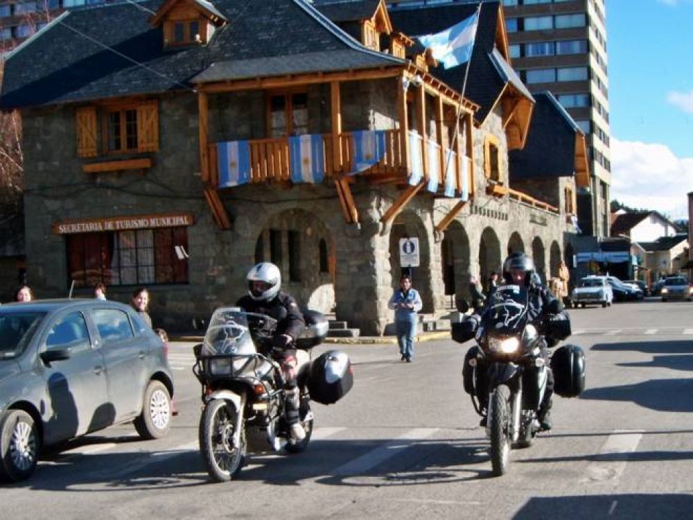 Motociclistas que no tengan casco no podrn cargar combustible