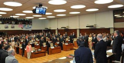 Un acto de consolidaci�n de la democracia en Jujuy