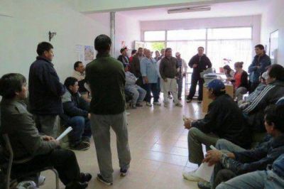 Desocupados de la construcci�n piden que desvinculen a Moreira de la UOCRA