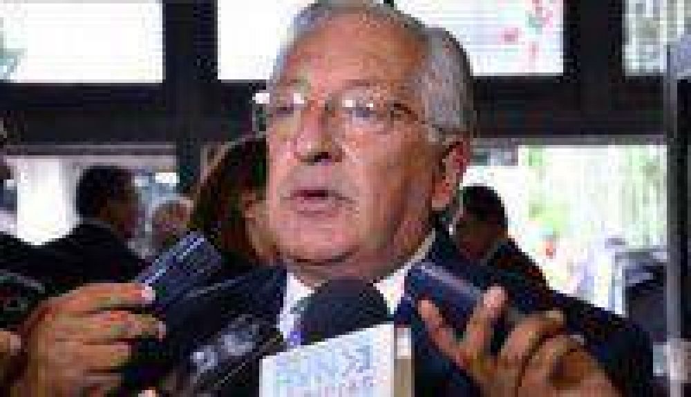 Fellner particip� del acto de jura de los nuevos diputados provinciales