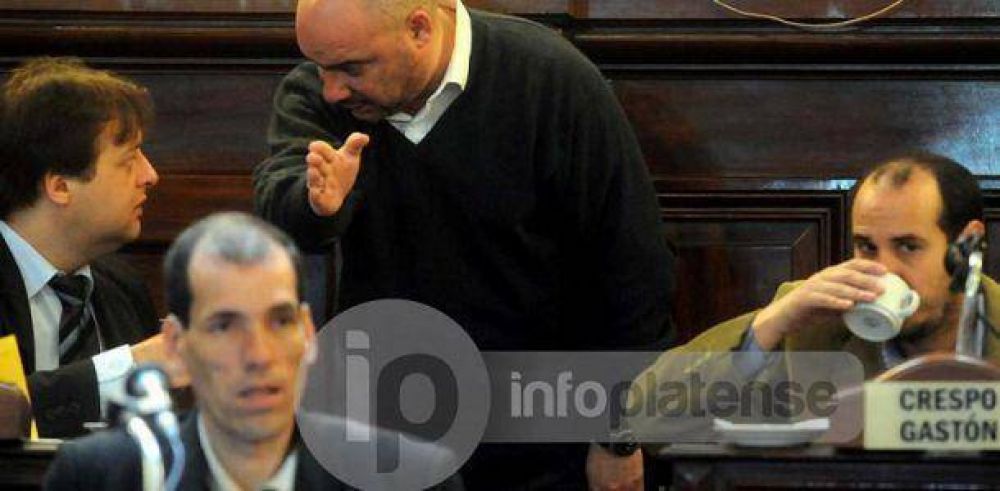 La oposici�n advirti� sobre "negociado" de Bruera