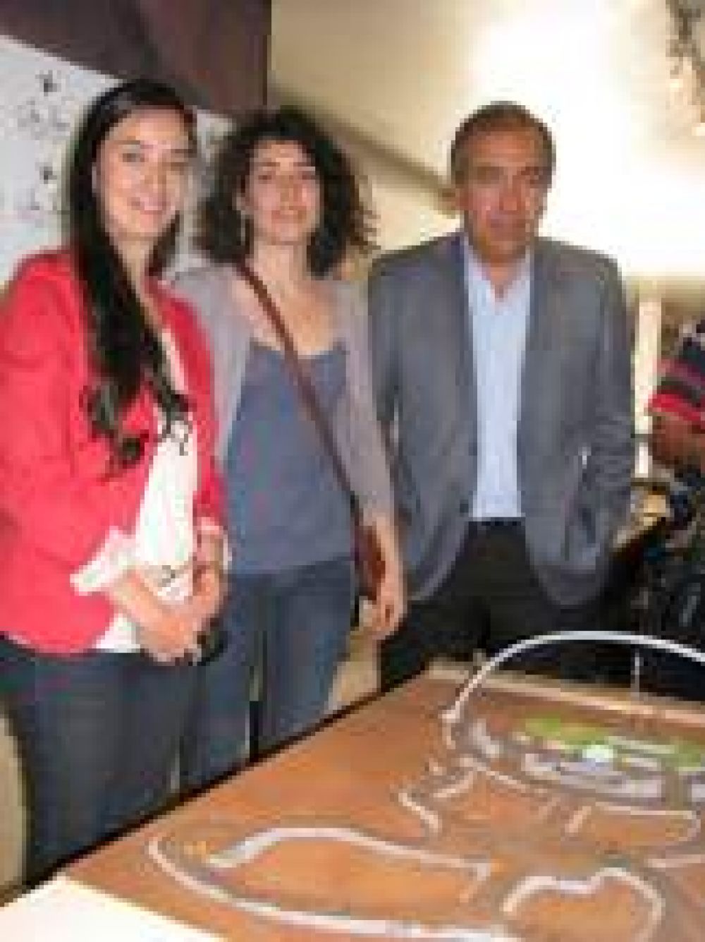 Construir�n un imponente escenario para el espect�culo final