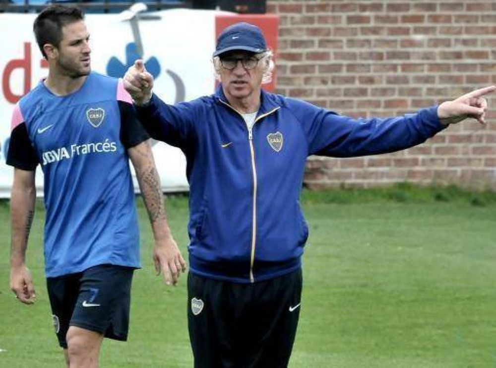 Angelici neg� que vaya a haber cambios en el cuerpo t�cnico de Bianchi