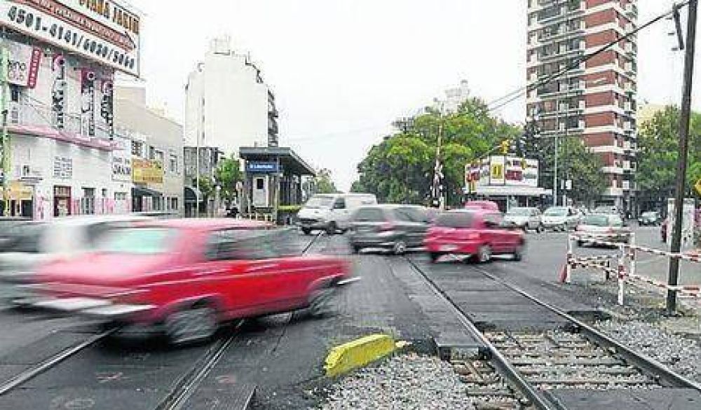 Construir�n t�neles en avenidas San Mart�n y Constituyentes
