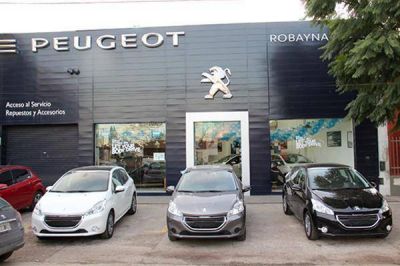 Imponen nuevo impuesto para autos de alta gama