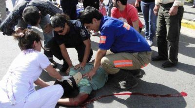 Fuerte choque de motos: dos lesionados