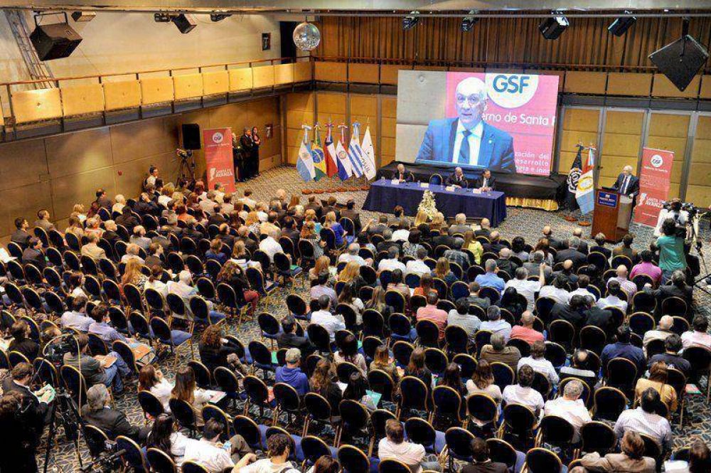 Santa Fe renov� su compromiso con la OIT para implementar una agenda de trabajo decente