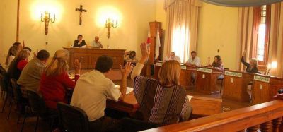 El posible aumento de tasas municipales termin� en una fuerte discusi�n