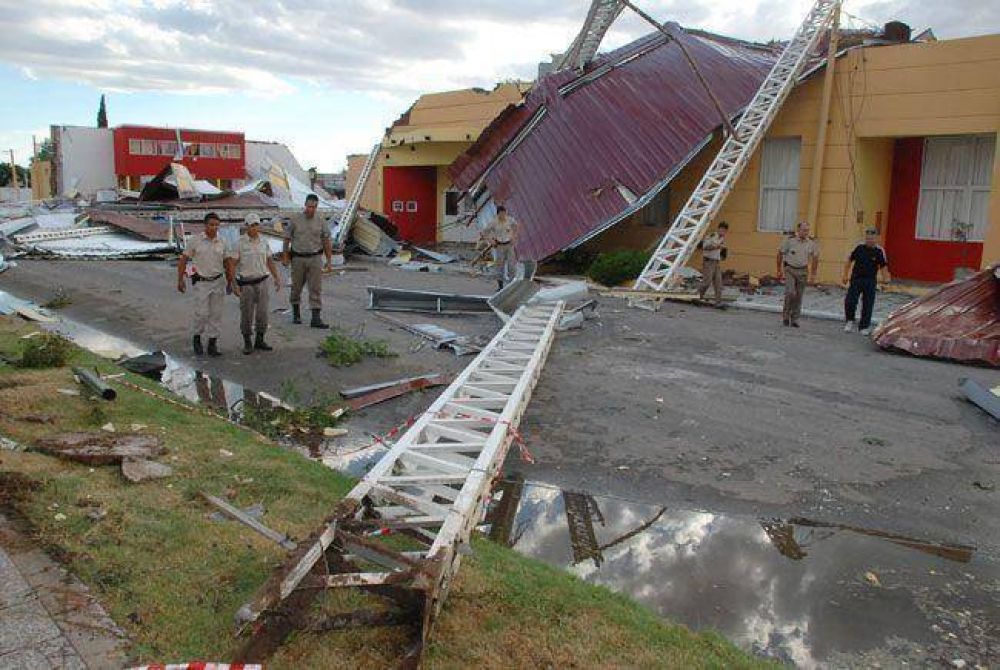 Polideportivo de Ataliva Roca: acusados se declaran culpables para intentar zafar del juicio oral