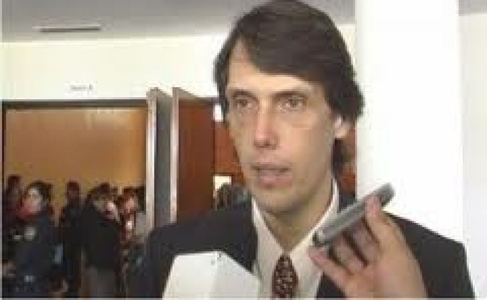 "Los salte�os tienen garantizada la responsabilidad del estado a trav�s de su Constituci�n�