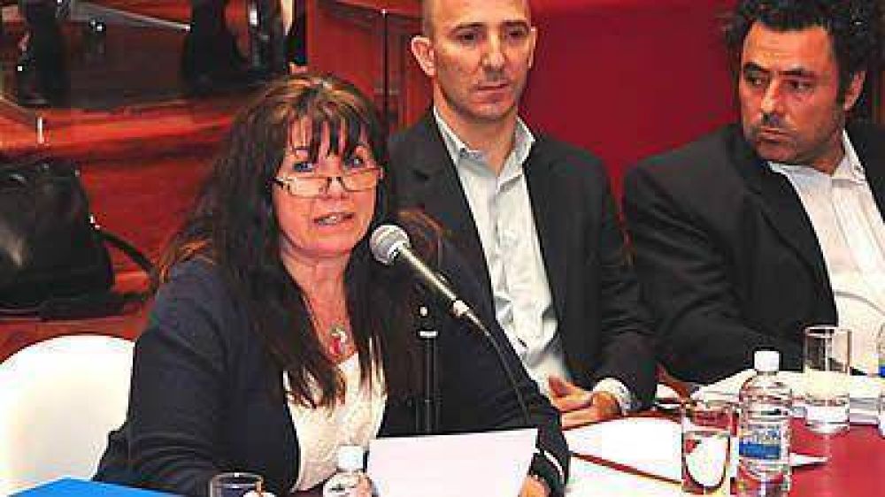 Dufuor admiti� que el cr�dito a Alpesca se otorg� sin garant�as