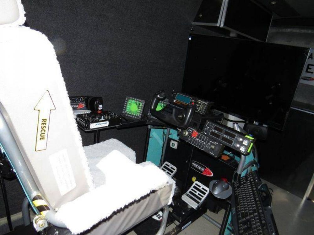  Simulador de vuelo para experimentar en el Centro C�vico