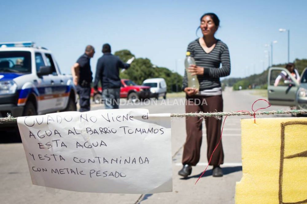 Hace 15 a�os que tres barrios marplatenses reclaman agua potable