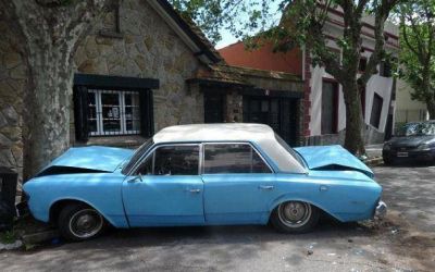 De auto de colecci�n a acorde�n: buscan al culpable
