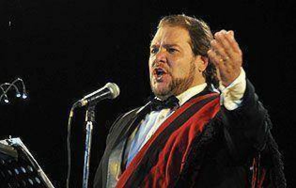 Misa Criolla en la plaza Victorio Grigera