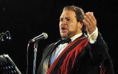 Misa Criolla en la plaza Victorio Grigera