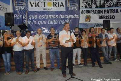 Slezack �Nos presentamos para confrontar porque no tenemos el culo sucio�