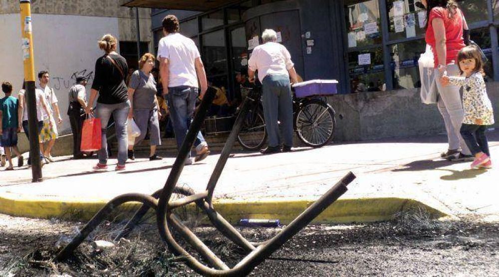 Sigue la medida de fuerza en el Correo Argentino