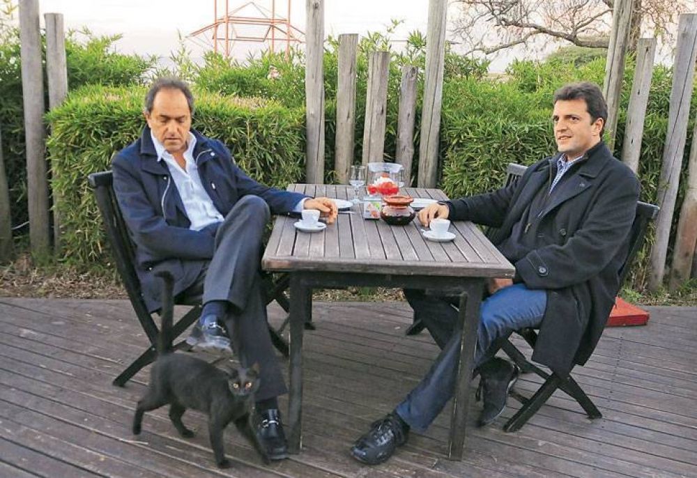 Preocupado por el "efecto Coqui", Scioli quiere acercarse a Massa