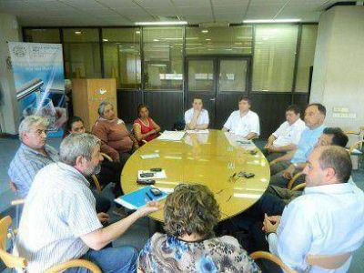 Agua potable: Osse se comprometi� con los vecinos de Santa Rosa