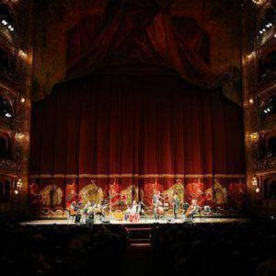 Muri� un trabajador de 18 a�os en el Teatro Col�n