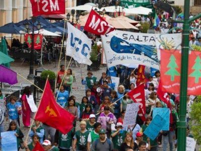 Caos en el centro por la movilizaci�n de los trabajadores de la salud