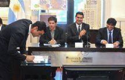 Con la firma del convenio con Naci�n, Salta destinar� 2 mil lotes al programa PROCREAR