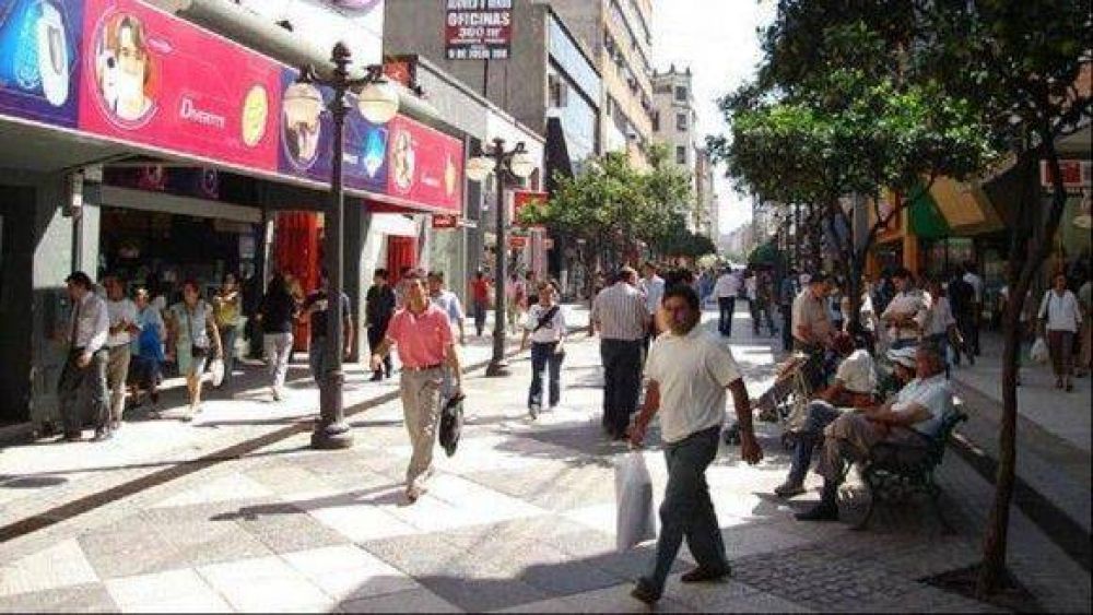 SEOC controla el horario de cierre de los comercios