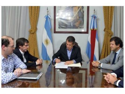 Familias de escasos recursos tendr�n acceso al gas natural