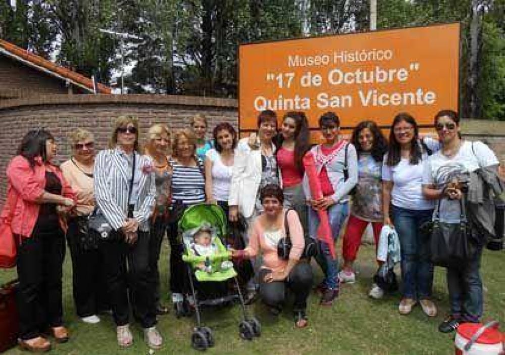 Las mujeres de Avellaneda le dijeron �No a la Violencia de G�nero�, en San Vicente