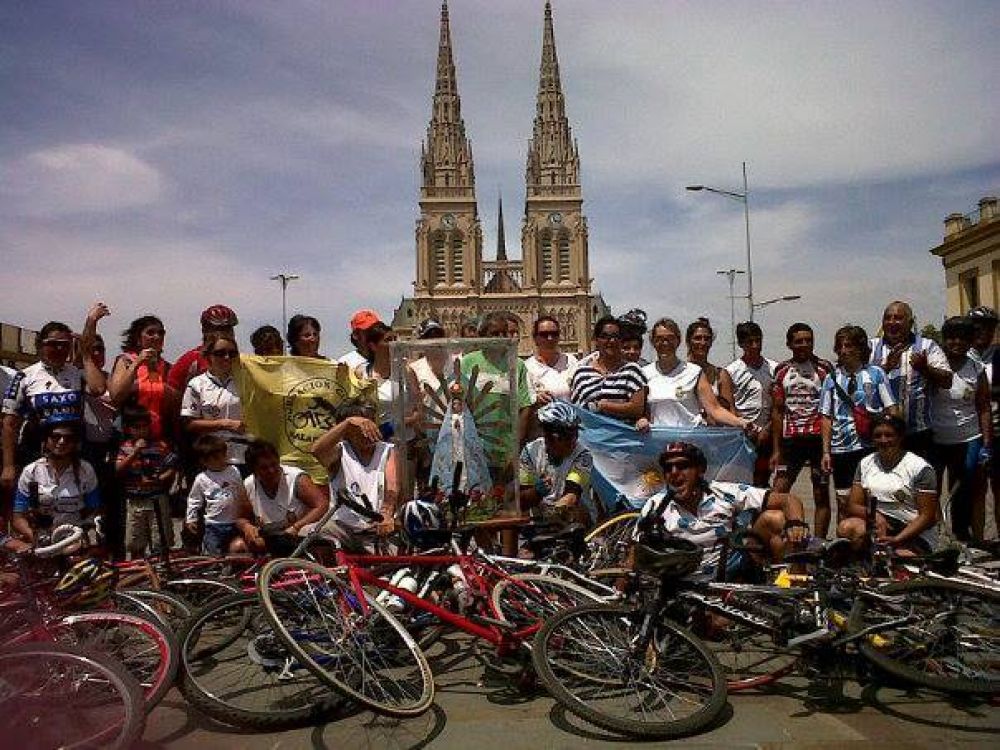 Agrupaci�n Ciclista Saladillo realizo Peregrinaci�n a Lujan