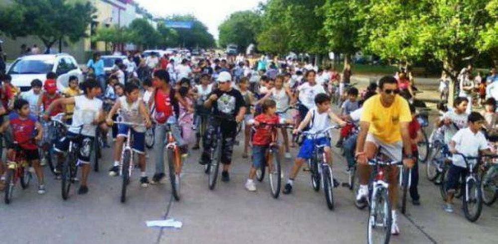 Bicicleteada en defensa del Parque Pereyra